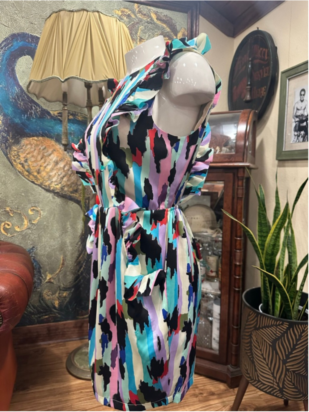 Karlie Ruffle Open Back Abstract Print Mini Dress with Pockets - Size M - Picture 5 of 14
